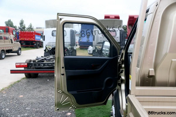 NanJun Ruishuai F Series Luxury Edition 95hp 4X2(6 wheels) 3.4m Single Row Flatbed Mini Truck (China VI) Cab (1) | 86Trucks