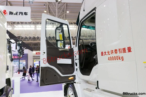DongfengLiuqi Chenglong T7 poids lourd 560 ch 6X4(10 roues) tracteur routier à capot (China VI) Cabine (1) | 86Trucks