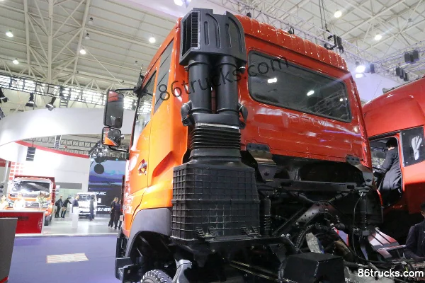 Dongfeng Commercial Vehicle Tianlong KC Heavy Truck 430 ch 8X4(12 roues) 7 m tipper Châssis (2) | 86Trucks