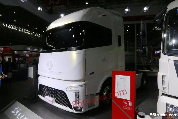 Dongfeng Commercial Vehicle Tianlong heavy truck 450 hp 4X2(6 wheels) tractor truck Exterior (3) | 86Trucks