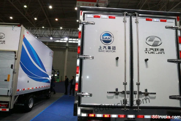 Yuejin Chaoyue C500-33 156 ch 4X2(6 roues) camion frigorifique 4,09 m Carrosserie (2) | 86Trucks