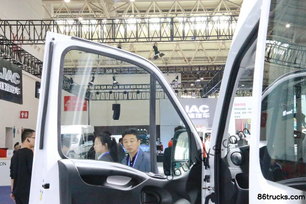 NAVECO Ousheng 2020 Model 129 hp 2.3T 5 Seats High Roof Business Van Cab (2) | 86Trucks