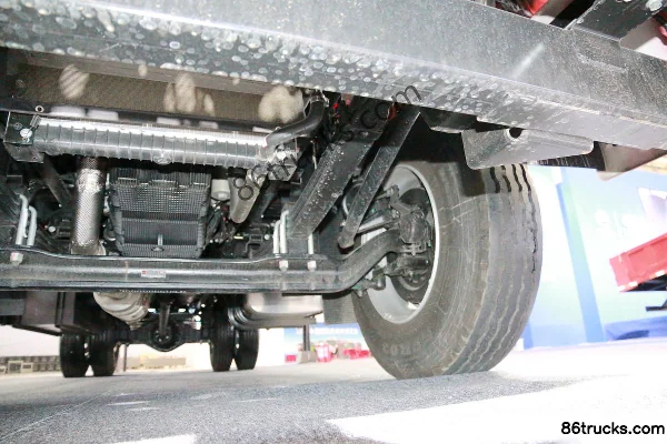 JAC Gallop A6LII Medium Truck 195 hp 4X2(6 wheels) 7.8m Wingside Box Cargo Truck Chassis (3) | 86Trucks