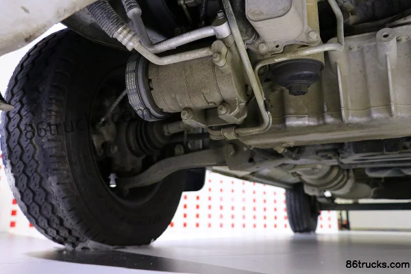 Dongfeng Yufeng V9 2,3L 136 ch toit moyen fourgon utilitaire haut de gamme Châssis (2) | 86Trucks