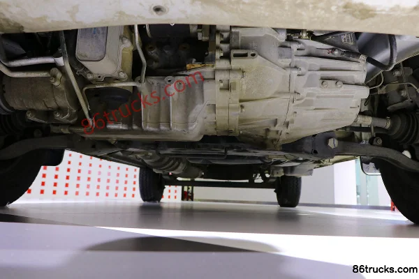 Dongfeng Yufeng V9 2,3L 136 ch toit moyen fourgon utilitaire haut de gamme Châssis (1) | 86Trucks