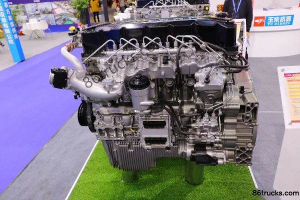 Yuchai YCK08350-60A 350hp 7.7L China VI Diesel Engine Exterior (2) | 86Trucks