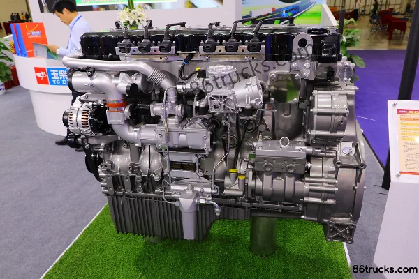 Yuchai 6K1346N-60 460 hp 13L China VI Natural Gas Engine Exterior (2) | 86Trucks