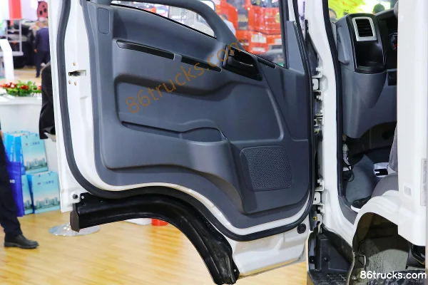 Sanhuan Shitong New Hydrogen Truck Chuangke T3 Single Row Hydrogen Fuel Cell Electric Van Light Truck 58.34kWh 4X2(6 wheels) Interior (3)