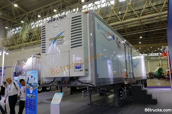 Kaile 13.6m Refrigerated Semi-trailer Exterior (3) | 86Trucks