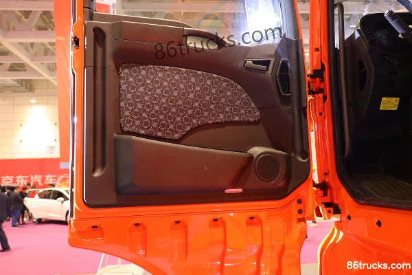 Sinotruk Sitrak C7H heavy truck 500 hp 6X4(10 wheels) AMT automatic tractor truck (3200 mm wheelbase) (China VI) Cab (3) | 86Trucks