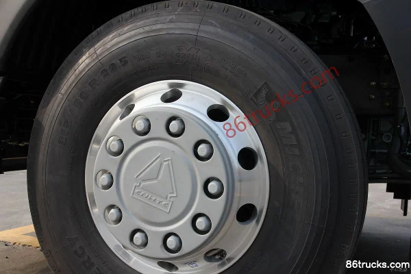 Sinotruk HOWO A7 Series Heavy Truck 420 hp 4X2(6 wheels) Tractor Truck (A7-G Cab) Chassis (3) | 86Trucks