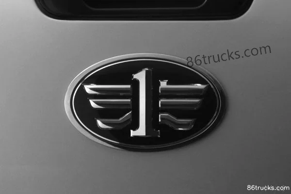 FAW-GM Kuncheng Elite 2.4L Diesel Double Cab Pickup (2) | 86Trucks