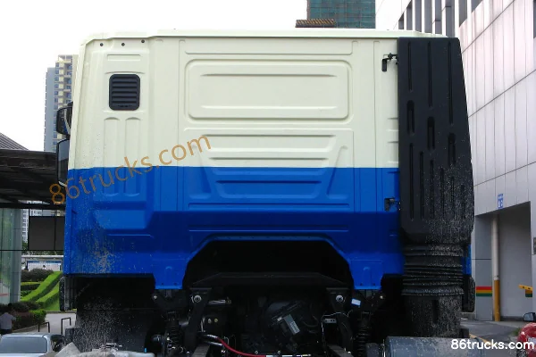 Hongyan Genlyon camion benne 340 ch 8X4(12 roues) 6.5 m (châssis) (1) | 86Trucks
