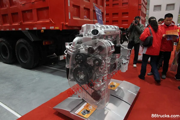Dongfeng Renault dCi350-40 350 hp 11L China IV Diesel Engine Exterior (2) | 86Trucks