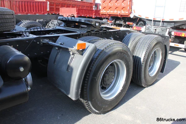 Foton AumanVT Série 9 poids lourd 380 ch 6X4(10 roues) Tracteur routier Châssis (2) | 86Trucks