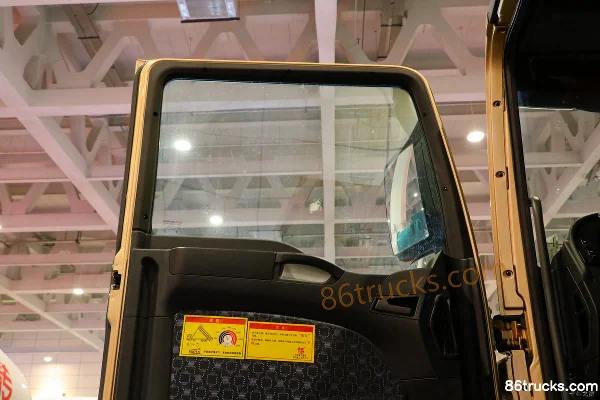 Sinotruk Sitrak C7H heavy truck 440 hp 8X4(12 wheels) 7.8 m dump truck (China VI) Cab (2) | 86Trucks