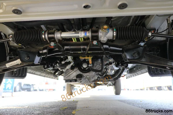 Foton Xiangling V 1.5L 115 hp 4X2(6 wheels) gasoline 2.3m double-row flatbed micro truck (China VI) Chassis (1) | 86Trucks