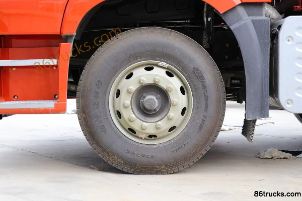 FAW Jiefang J6P heavy truck Composite 350hp 8X4(12 wheels) 9.5m stake truck Chassis (2) | 86Trucks