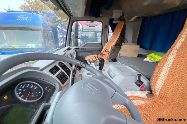 Foton AumanETX 5 Series Heavy Truck 230 hp 6X2(8 wheels) 7.8m Stake Truck Cab (3) | 86Trucks