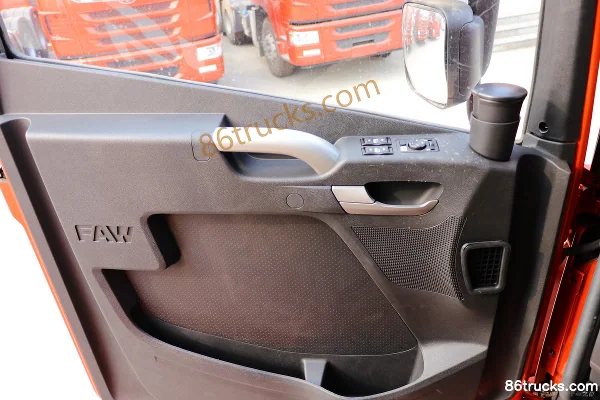 FAW Jiefang Qingdao JH6 Heavy Truck Leading Edition 550 hp 6X4(10 wheels) Tractor Truck Cab (3) | 86Trucks
