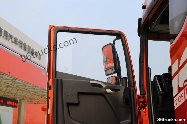FAW Jiefang Qingdao JH6 Heavy Truck Leading Edition 550 hp 6X4(10 wheels) Tractor Truck Cab (2) | 86Trucks