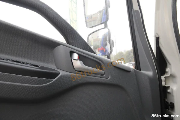 JAC Shuailing Q8 154hp 4X2(6 wheels) 5.175m Single Row Stake Truck Cab (2) | 86Trucks