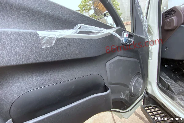 Foton Shidai Linghang version haute 130 ch 4X2(6 roues) 3,82 m cabine avancée avec couchette plateau léger (2) | 86Trucks