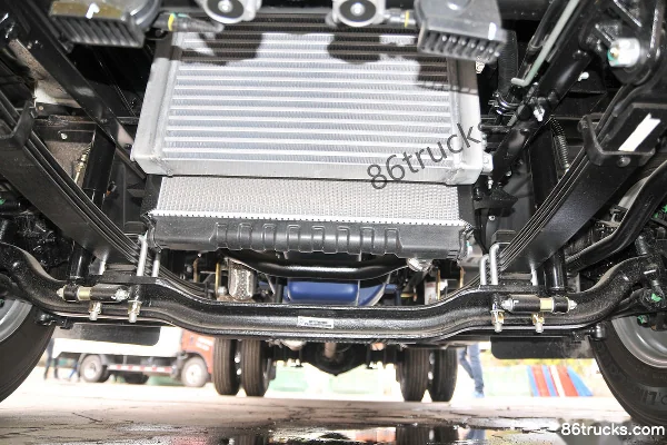 Foton Shidai Linghang version haute 130 ch 4X2(6 roues) 3,82 m cabine avancée avec couchette plateau léger Châssis (1) | 86Trucks