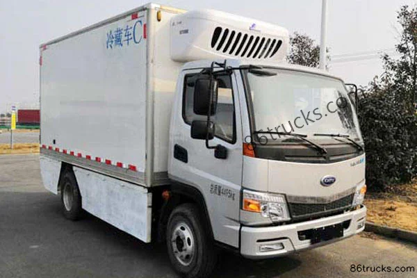 Karry Elephant Polar Luxury Panel 4.5T 4.1m Single Row Pure Electric Refrigerated Truck 96kWh 4X2(6 wheels) Exterior
