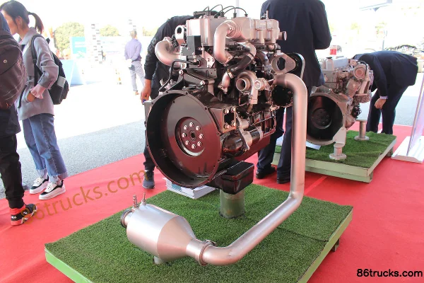 Yuchai YCS04160N-60 160 hp 4.2L China VI Natural Gas Engine Exterior (3) | 86Trucks