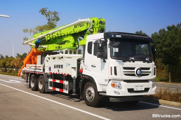 Sinotruk Sinotruk Wangpai W5D near-heavy truck concrete pump truck