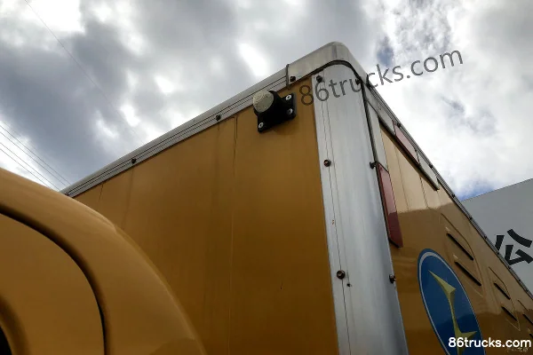 FAW Jiefang Hu VN 110 hp 4X2(6 wheels) 3.65m flammable gas enclosed transport truck (Chunxing brand) Body (1) | 86Trucks