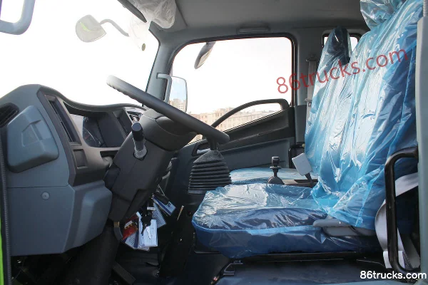 FAW Hongta FAW Jiefang Classic 5 Series 129hp 4X2(6 wheels) 3.74m Dump Truck (Apple Green) Cab (2) | 86Trucks