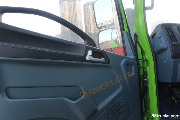 FAW Hongta FAW Jiefang Classic 5 Series 129hp 4X2(6 wheels) 3.74m Dump Truck (Apple Green) Cab (1) | 86Trucks