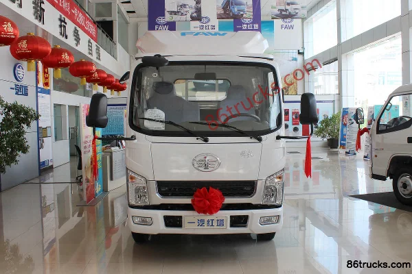 FAW Hongta FAW Jiefang Gongshi 116hp 4X2(6 wheels) 3.715m Single Row Flatbed Truck Exterior (2) | 86Trucks