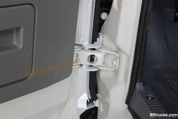 FAW Hongta FAW Jiefang Gongshi 160hp 4X2(6 wheels) 3.83m half-cab stake truck (China VI) (3) | 86Trucks