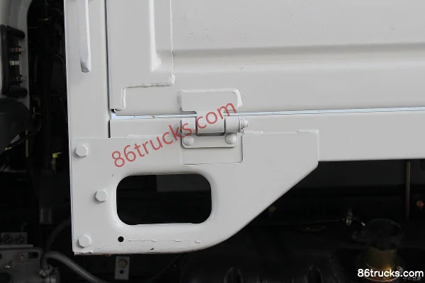 FAW Hongta FAW Jiefang Gongshi 160hp 4X2(6 wheels) 3.83m half-cab stake truck (China VI) Body (2) | 86Trucks