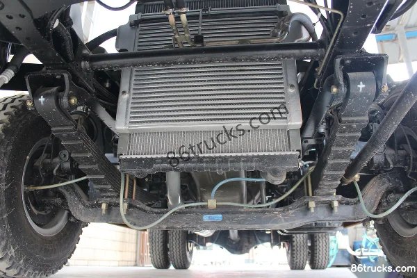 FAW Hongta FAW Jiefang Gongshi King Returns Edition 150hp 4X2(6 wheels) 3.83m semi-row stake-side light truck Chassis (1) | 86Trucks
