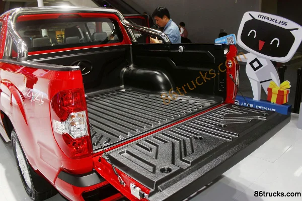 SAIC MAXUS T70 2022 5th Anniversary Edition Elite 2.0T Diesel 136hp Manual 4WD Standard Bed Double Cab Pickup Body (6) | 86Trucks