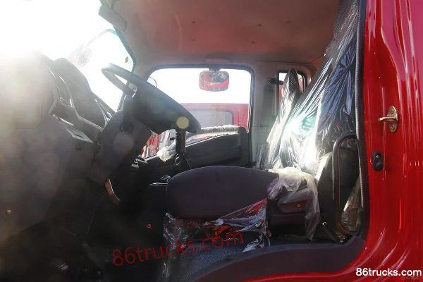 NanJun Ruiji J30 200hp 4X2(6 wheels) 4.25m dump truck Cab (3) | 86Trucks