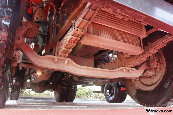 NanJun Ruiji J30 200hp 4X2(6 wheels) 4.25m dump truck Chassis (1) | 86Trucks