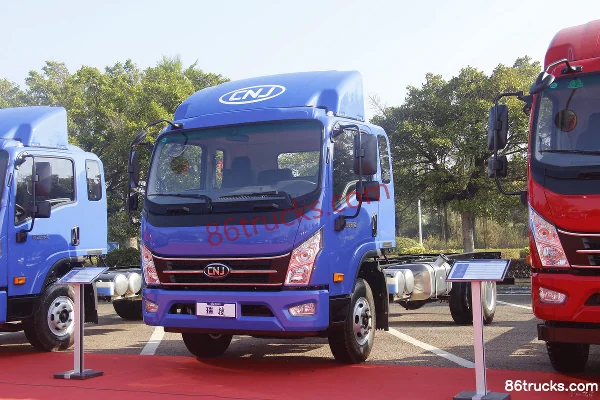 NanJun Ruijie D50 Luxury Edition 184 hp 4X2(6 wheels) 5.4m Semi-Row Flatbed Cargo Truck (China VI) Exterior (3) | 86Trucks
