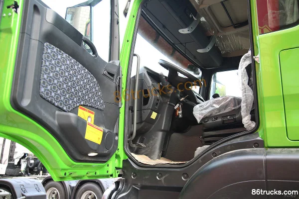 Sinotruk Sitrak SITRAK G7H poids lourd 400ch 6X4(10 roues) 6m camion benne Cabine (3) | 86Trucks