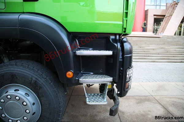Sinotruk Sitrak SITRAK G7H poids lourd 400ch 6X4(10 roues) 6m camion benne Cabine (2) | 86Trucks