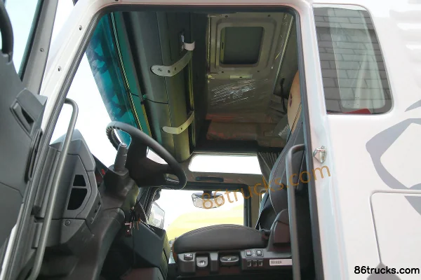 Sinotruk Sitrak C7H Heavy Truck 600 hp 6X4(10 wheels) AMT Automatic Tractor Truck (China VI) Cab (2) | 86Trucks