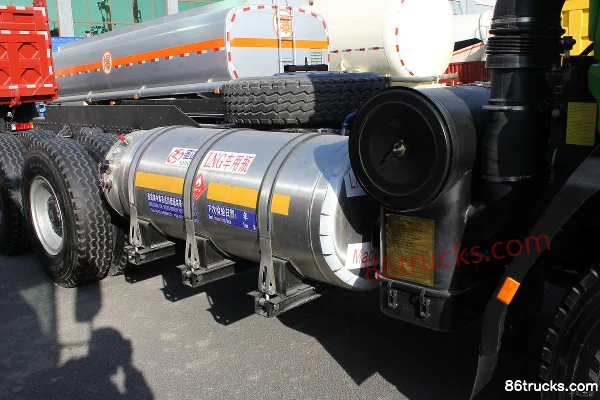 Foton AumanETX 9 Series Heavy Truck 350 hp 6X4(10 wheels) 5.8m LNG Dump Truck (Chassis) (2) | 86Trucks