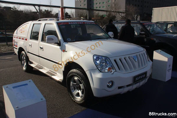 Foton 2011 Sap V Conqueror I 2,8 L diesel 4x4(6 roues) double cabine pick-up fourgon (2) | 86Trucks