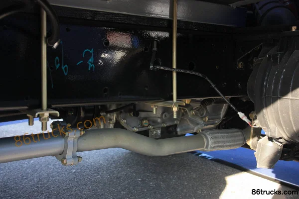 Foton Auman TX 110 hp 4X2(6 wheels) 3.7m Single Row Flatbed Light Truck Cab (3) | 86Trucks