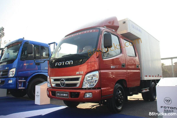 Foton Ollin TX Tech Edition 110 hp 4X2(6 wheels) 3.2m double-row van light truck (hydraulic brake) Exterior (3) | 86Trucks