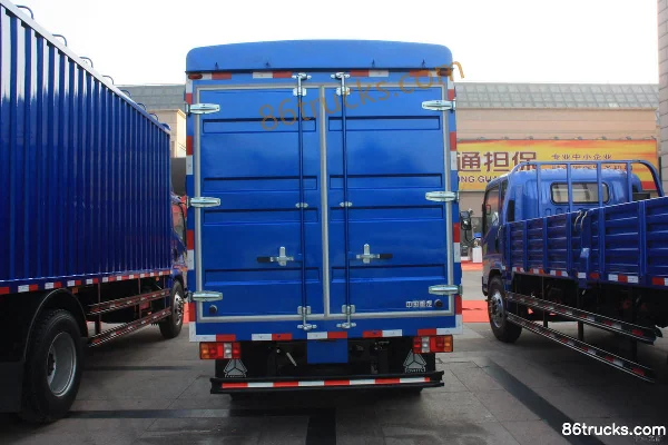 Sinotruk HOWO Hanjiang 2019 130 hp 4X2(6 wheels) 3.85m double-row stake truck Body (3) | 86Trucks